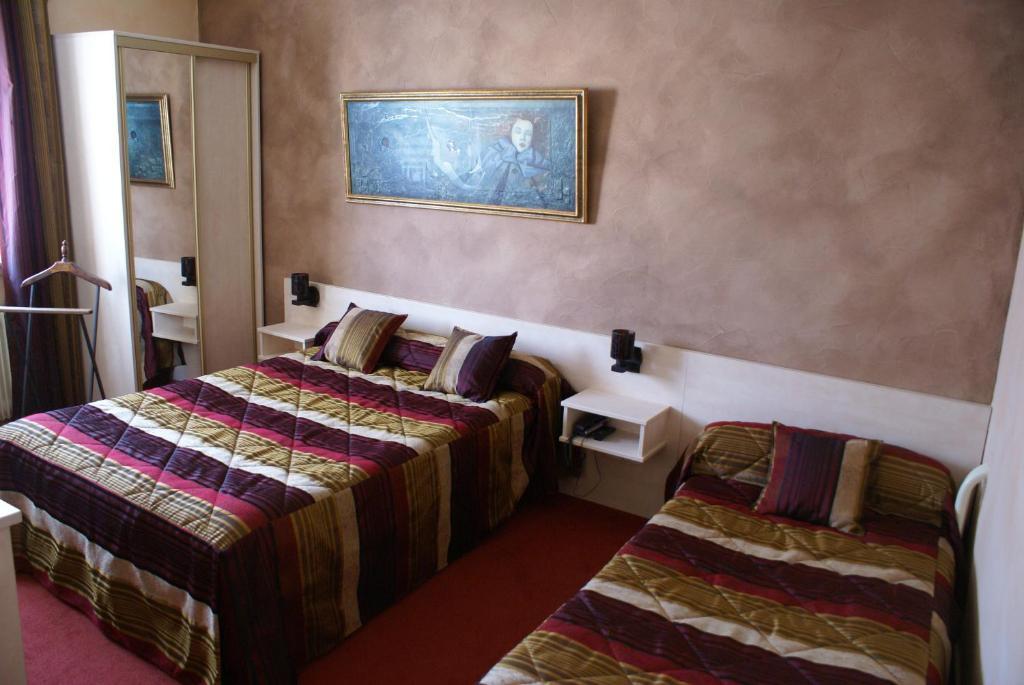 La Musarde Hauteville-lès-Dijon Kamer foto